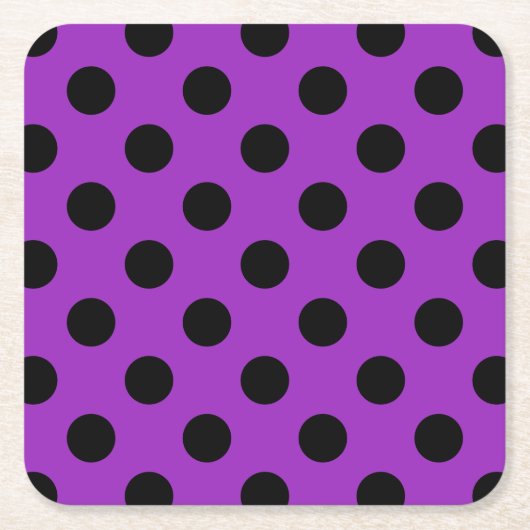 Zwarte haarpunten op paars kartonnen onderzetters (Voorkant)