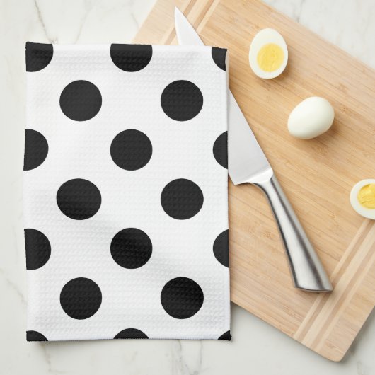 Zwarte haarpunten op wit theedoek (Quarter Fold)