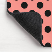 Zwarte haarstaartstippen op perziken muismat (Hoek)