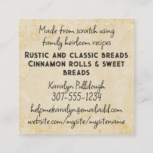 Zwarte haarvrouw die visitekaartjes van chef-koekm (Achterkant)