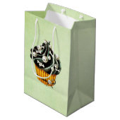Zwarte Halloween Cupcake met kleine schedels Medium Cadeauzakje (Achterkant Gekanteld)