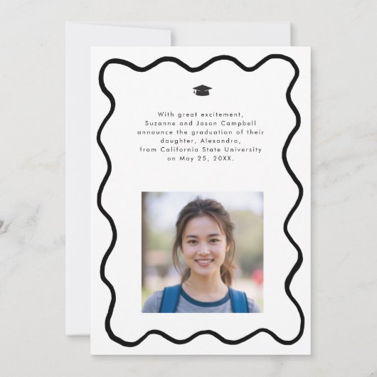 Zwarte Hand Getrokken Squiggle Afstuderen Foto Aankondiging (Achterkant)