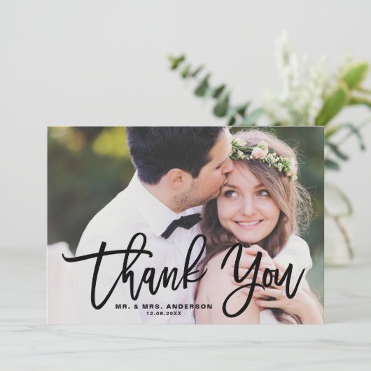 Zwarte Hand Lettering Moderne foto bruiloft Bedankkaart (Staand voorkant)