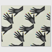 Zwarte handen met beschilderde nagels cadeaupapier (Vlak)