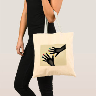 Zwarte handen met beschilderde nagels tote bag