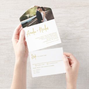 Zwarte handgeschreven typografie foto bruiloft all in one uitnodiging