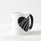 Zwarte Hart Met Ringen Monogram Magische Mok (Voorkant rechts)