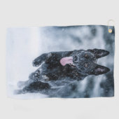 Zwarte herder in het Hoesje van de sneeuwdekooter Golfhanddoek (Horizontaal)