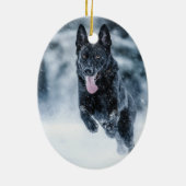 Zwarte herder in het Hoesje van de sneeuwdekooter Keramisch Ornament (Achterkant)