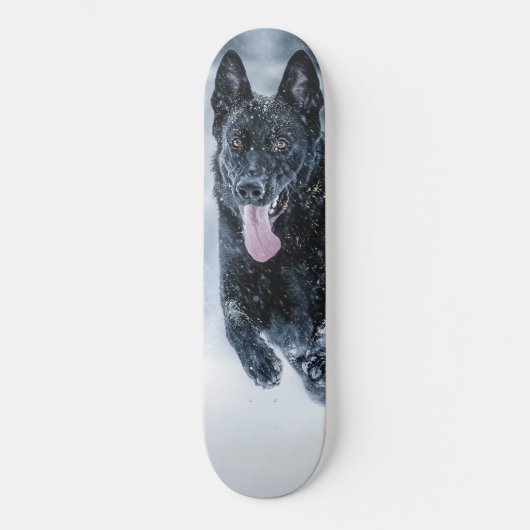 Zwarte herder in het Hoesje van de sneeuwdekooter Persoonlijk Skateboard (Voorkant)