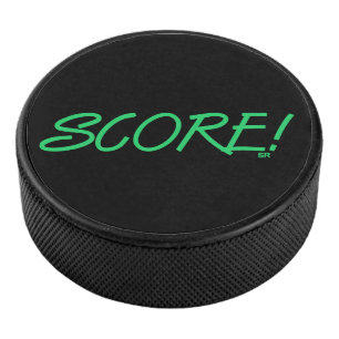 Zwarte hockeypuck scoren hockey puck