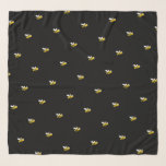 Zwarte hommels leuk grappig  sjaal<br><div class="desc">Gedemoreerd met vrolijke,  glimlachende gele en zwarte hommels.  Een zwarte achtergrond.</div>
