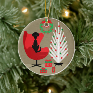 Zwarte hond in mid century kerstkamer keramisch ornament