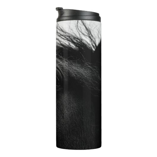 ZWARTE HORSE THERMOSBEKER (Geroteerd rechts)