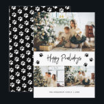 Zwarte Huisdier Eigenaar Foto Collage Happy Pawhol Feestdagenkaart<br><div class="desc">Moderne zwarte foto Happy Pawholidays-kaart met drie foto's met een handgeschreven vakantiebegroeting aan de voorkant en een zwarte achtergrond met vallende sneeuw- en pootafdrukken aan de achterkant. Personaliseer deze zwarte vakantiekaart eenvoudig met uw foto's en tekst. Deze schattige kerstkaart kan in elke kleur worden omgezet met behulp van het ontwerpgereedschap....</div>