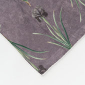 Zwarte Iris op een antiek tapijt Fleece Deken (Hoek)