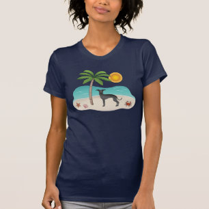 Zwarte Italiaanse Greyhound bij tropische zomerstr T-shirt