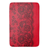 Zwarte kant op rood badmat (Voorkant Verticaal)