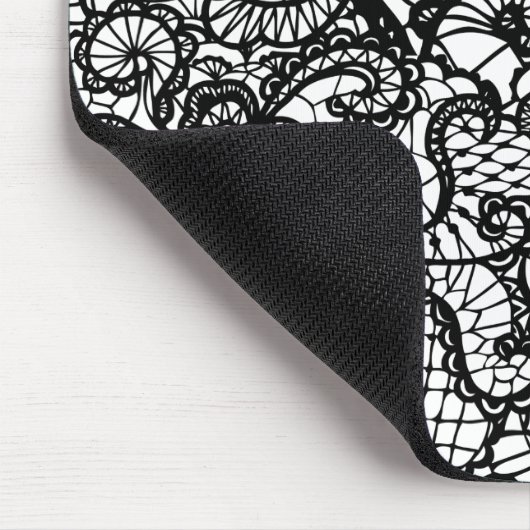 Zwarte kant op wit muismat (Hoek)