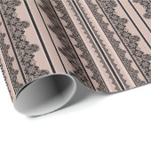 Zwarte kant, openwerk, bruine achtergrond, beige,  cadeaupapier (Rol Hoek)