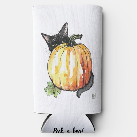 Zwarte kat achter Pumpkin Slim Seltzer Can Koozie (Voorkant)