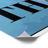 Zwarte kat en bloemen in blauwe ruimte, voeg tekst poster (Hoek)