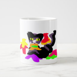 Zwarte kat en herfstplezier grote koffiekop