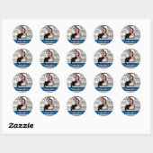 Zwarte kat en vlinders ronde sticker (Vel)