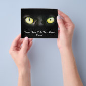 Zwarte kat, gele groene ogen, stijlvol en vlezig flyer (Hand)