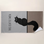 Zwarte kat gereserveerde zitplaats | Kool Side Eye Strandlaken (Voorkant)