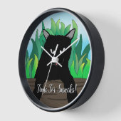 Zwarte kat groen gras (Hoek)