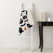 Zwarte kat halloween patroon sherpa deken (In situ)