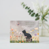 Zwarte kat in bloemen briefkaart (Staand voorkant)