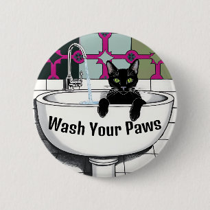 Zwarte kat in een gootsteen, wasruimte, waspoten ronde button 5,7 cm