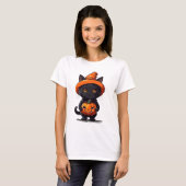 Zwarte kat in heksen Pet met pompoen Halloween T-shirt (Voorkant volledig)