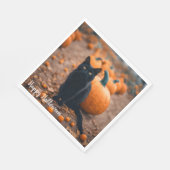 Zwarte kat in pompoen servet (Hoek)