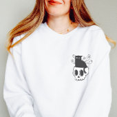 Zwarte kat in schedel Shirt Spooky Schattige Hallo