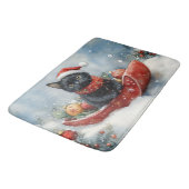 Zwarte kat in slee laat het sneeuwen Kerstmis Badmat (Gekanteld)