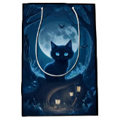 Zwarte Kat in Spooky Forest Medium Cadeauzakje (Voorkant)