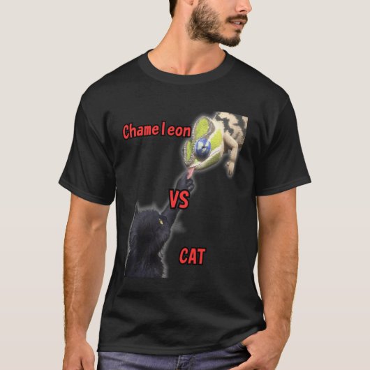 Zwarte kat Kameleon Tong T-shirt (Voorkant)
