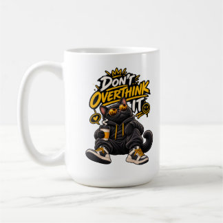 Zwarte Kat Koffie T-Shirt 'Denk Er Niet Teveel Ove Koffiemok