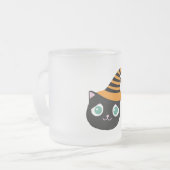 Zwarte kat met droevige ogen en grillig Pet Matglas Koffiemok (Voorkant links)