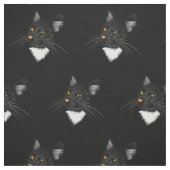 Zwarte kat met gele ogen in het donker stof (Swatch)