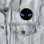 Zwarte kat met grote blauwe ogen ronde button 5,7 cm (In situ)