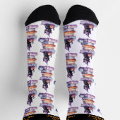 Zwarte kat met pompoen op een stapel boeken sokken (Top)