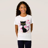 Zwarte kat met roze T-shirt voor het meisje (Voorkant volledig)