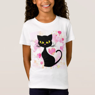 Zwarte kat met roze T-shirt voor het meisje