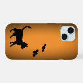 Zwarte kat met tas iPhone 15 case (Achterkant horizontaal)