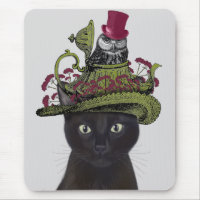 Zwarte kat met theepot en kippen