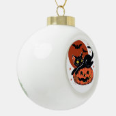 Zwarte kat, nostalgisch Halloween Classic T-shirt Keramische Bal Ornament (Links)